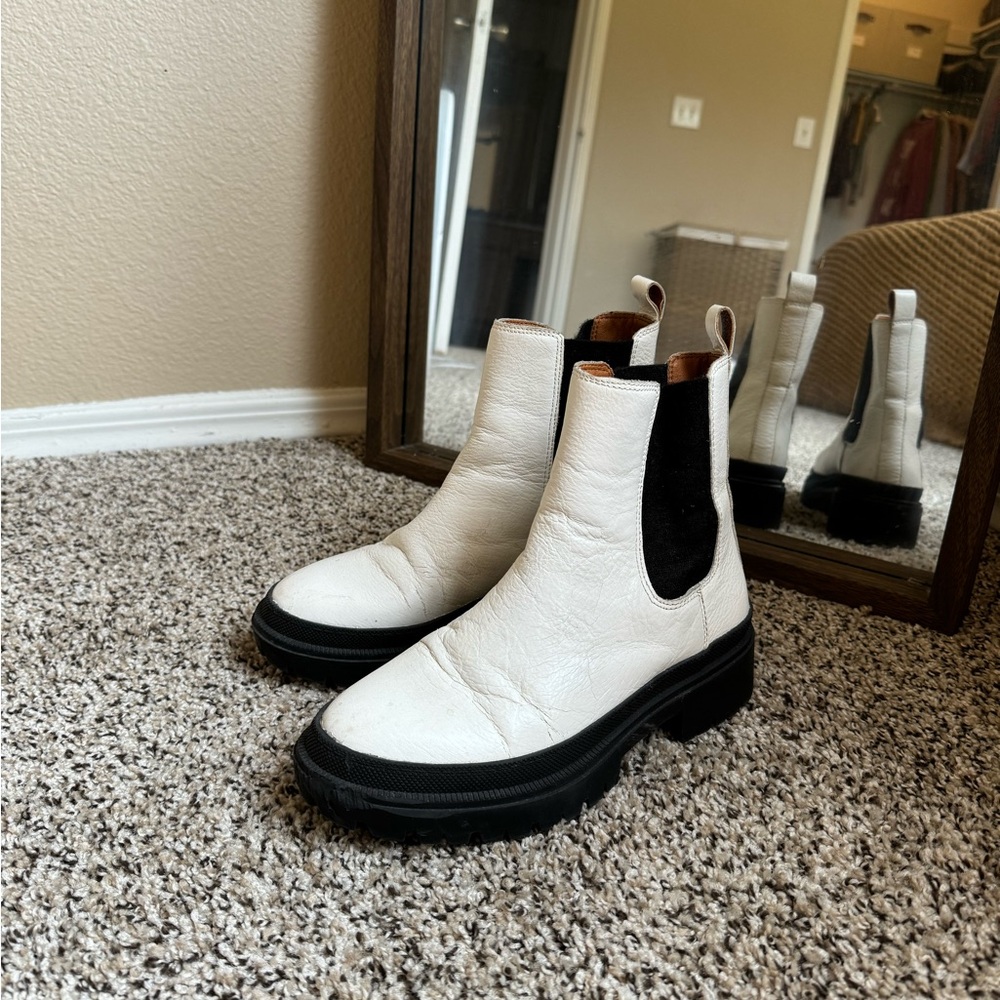 Lucky Brand Chelsea Boots